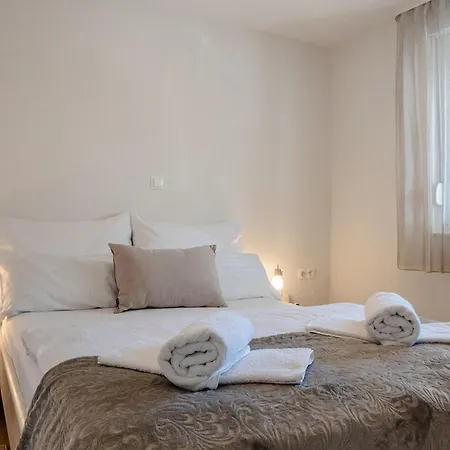 דירה Apartmant Jurcevic 1 By Interhome ויר